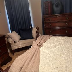 Queen Bedroom Set 