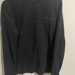 Hollister Long Sleeve (Size M)