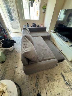 Couch w bed