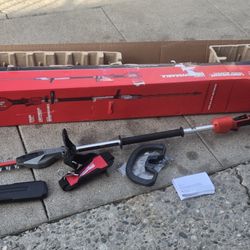 Milwaukee
M18 FUEL 18V 20 in. Brushless Cordless Battery Powered Short Pole Hedge Trimmer (Tool-Only)