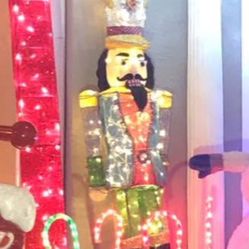 5 Foot Nutcracker 