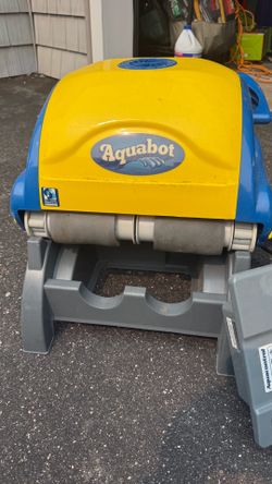 Aquabot robotic swimming pool cleaner