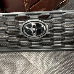 Toyota Tacoma OEM 3rd Gen Grille 