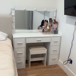 Makeup Vanity Desk