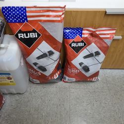 Great Wedges and Clips For Tile 