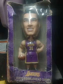 LAKERS BOBBLEHEAD