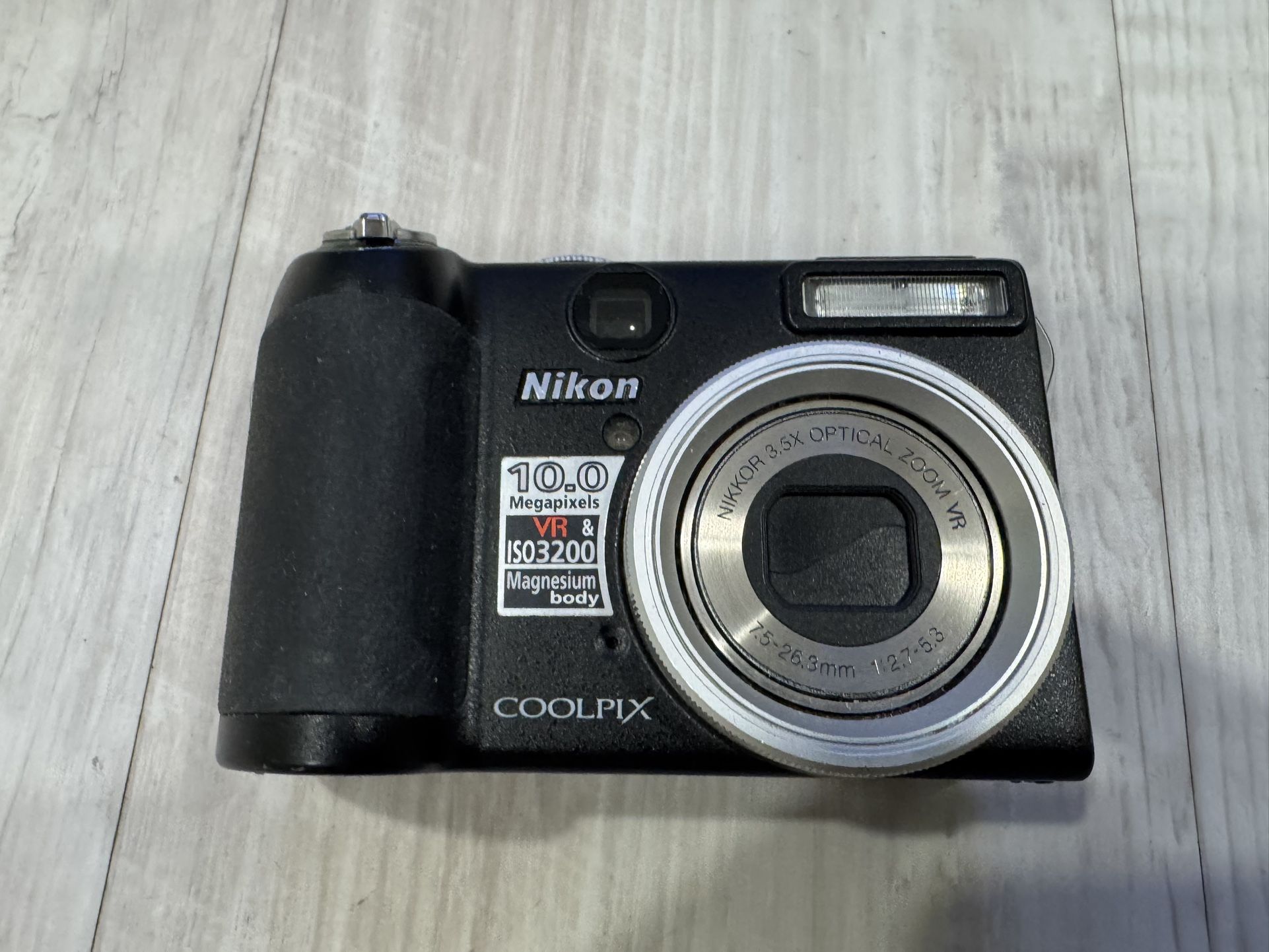 Nikon Digital Camera Coolpix P5000 10.0MP