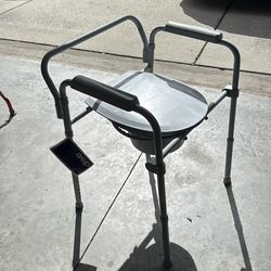 Drive 3 in 1 portable toilet chair new