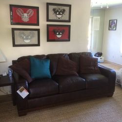 Moving sale