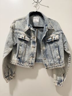 C'EST TOI Acid Wash Cropped Denim Jacket