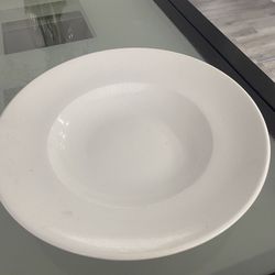 12 Dinner Plates 2.00 c/u
