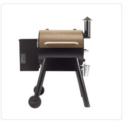 TRAEGER GRILL