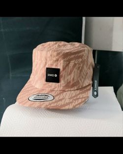 YUPOONG ADJUSTABLE HAT