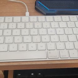 Apple Keyboard A1644 