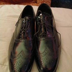 ***NEW***Size 11 Mans Florsheim Dress Shoe
