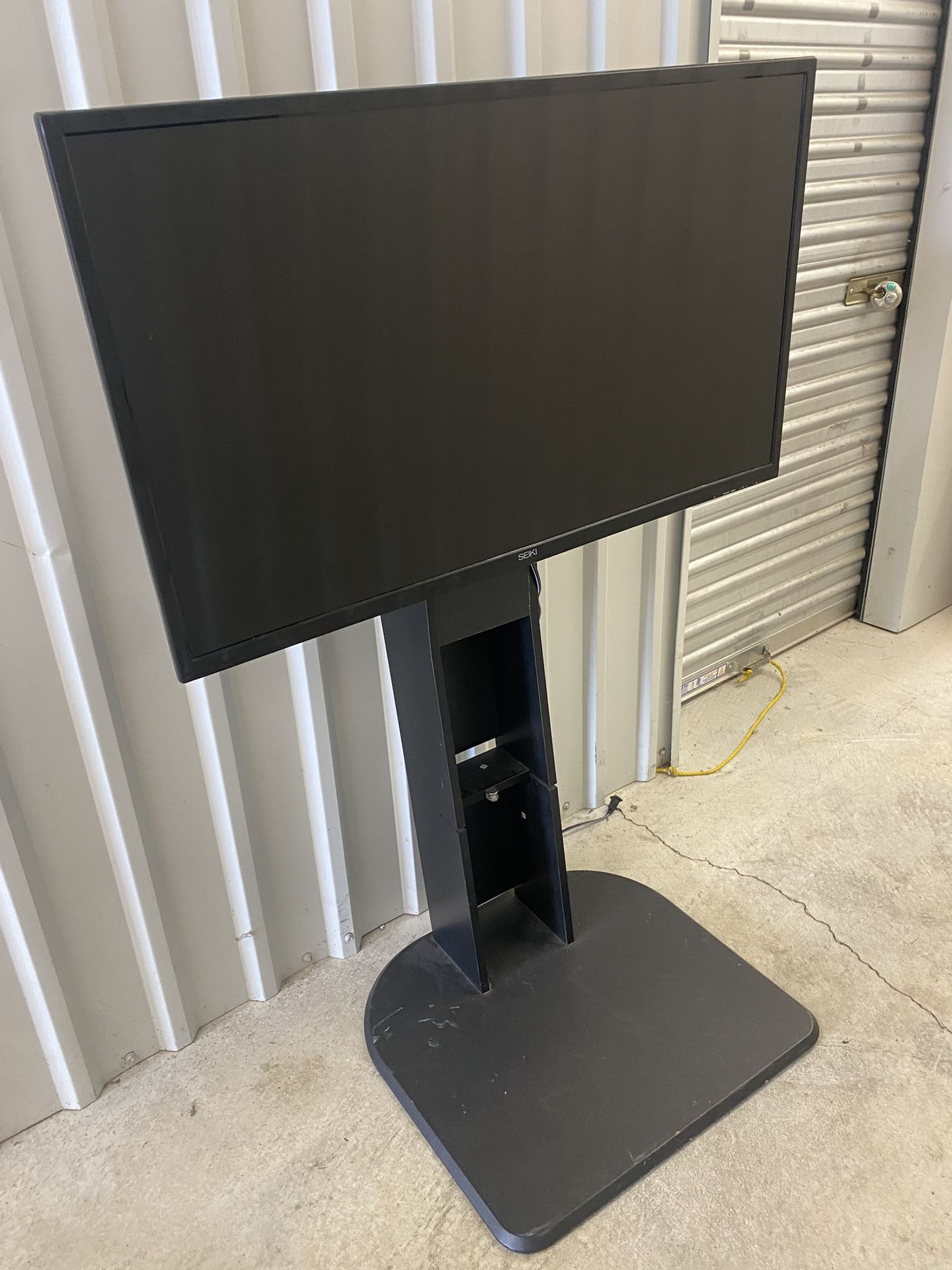 40” Seiki LED TV + Commercial Pedestal Stand (Wall Mount Convertible)