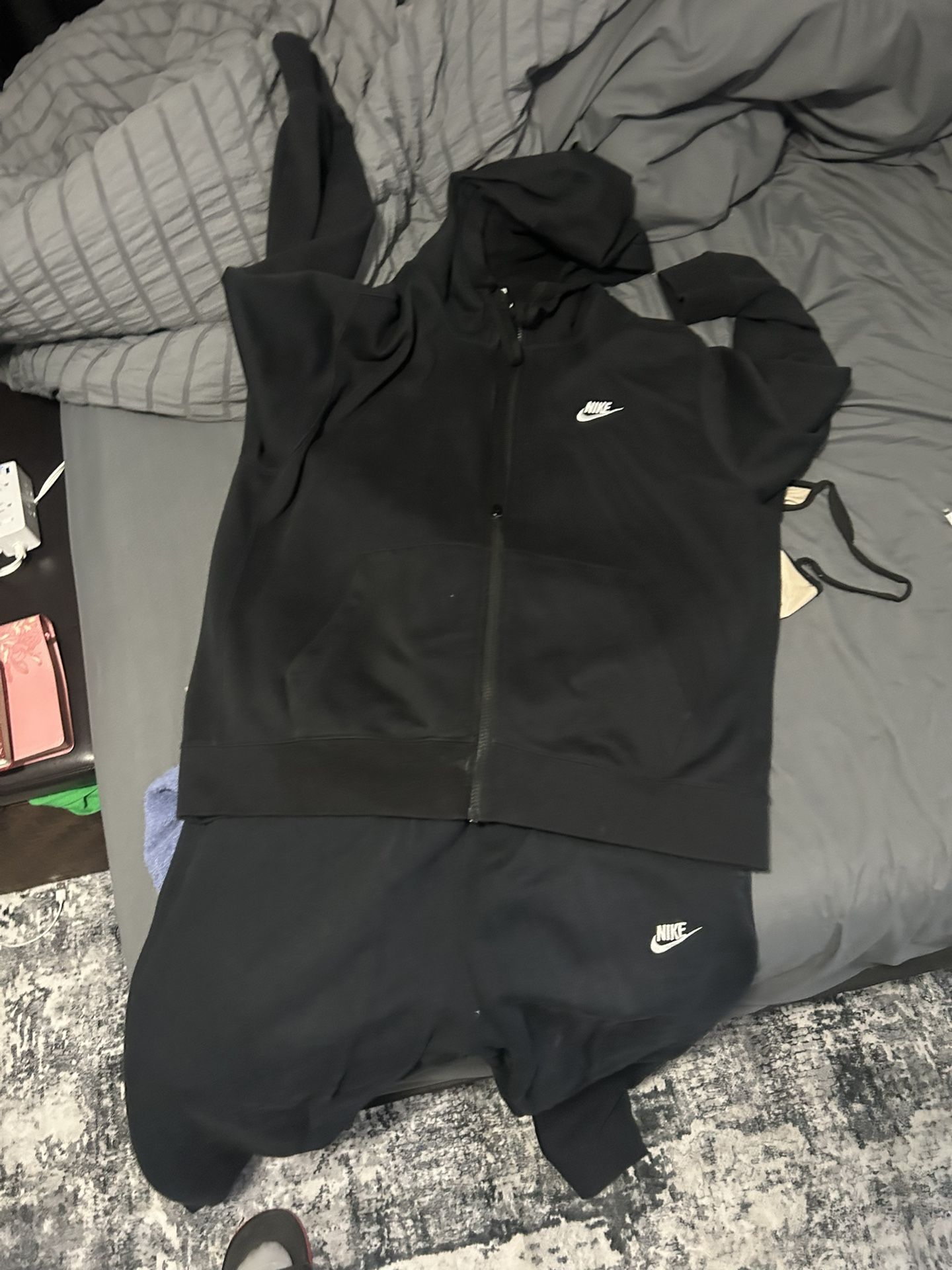 Nike Sweat Suit Pants And Jacket Clean 