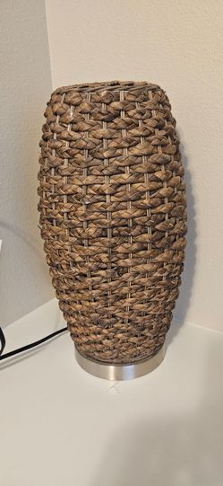Woven Rattan Table Lamp
