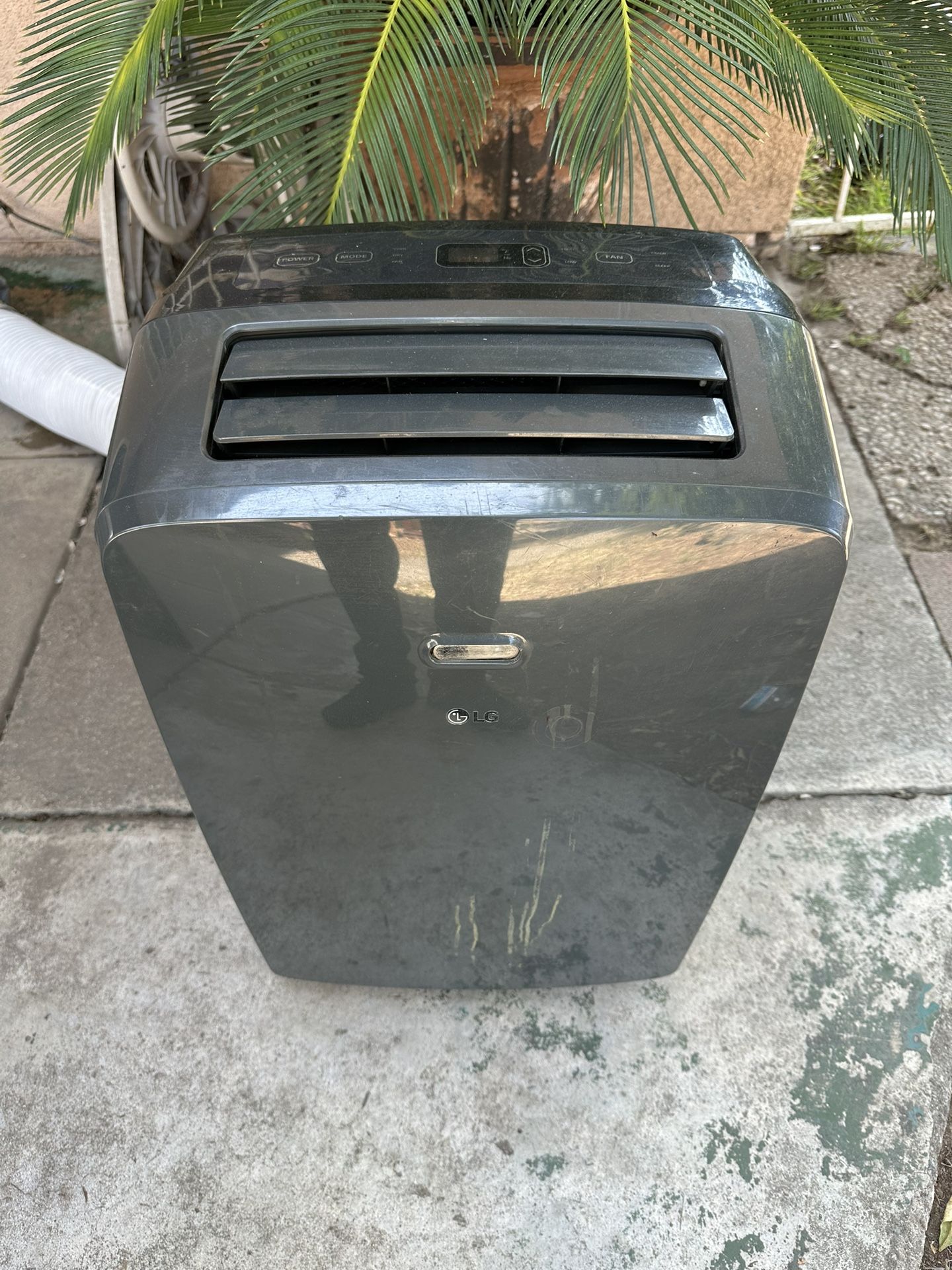 LG Air Conditioner