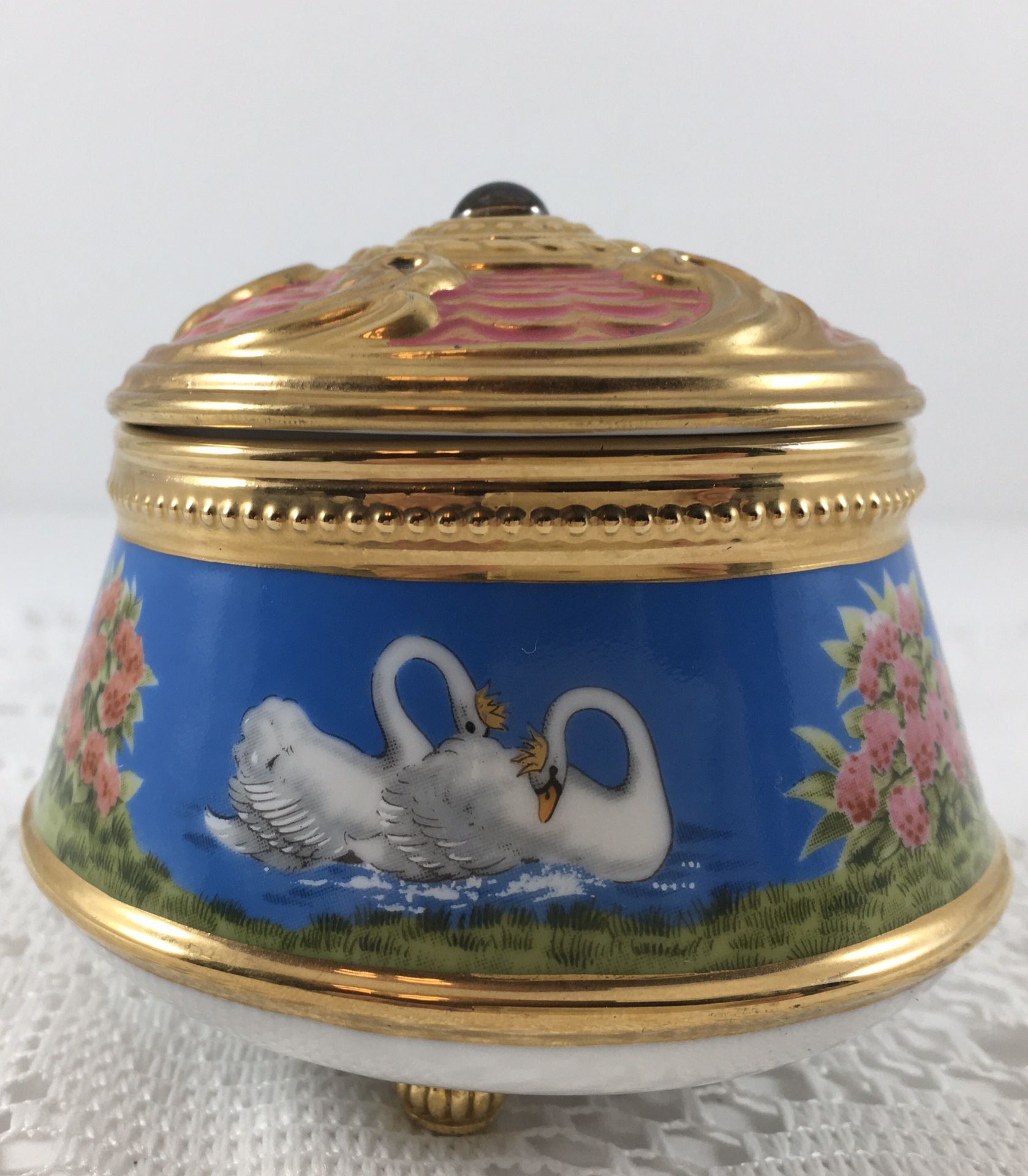 House Of Faberge Swan Lake Music Box By Franklin Mint
