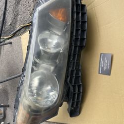 08-12 ACCORD HEADLIGHT$40