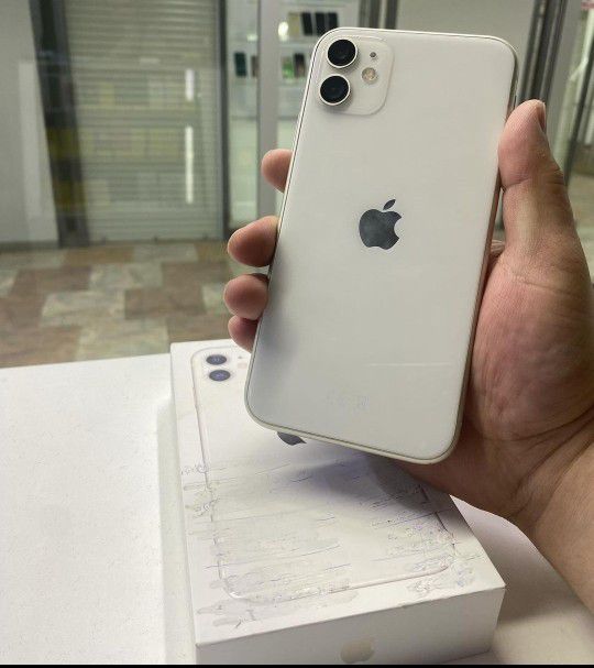 Iphone 11 Unlocked / Desbloqueado 😀 - Different Colors Available