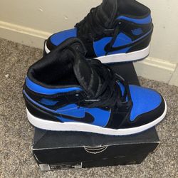 Air Jordan 1 Mid 