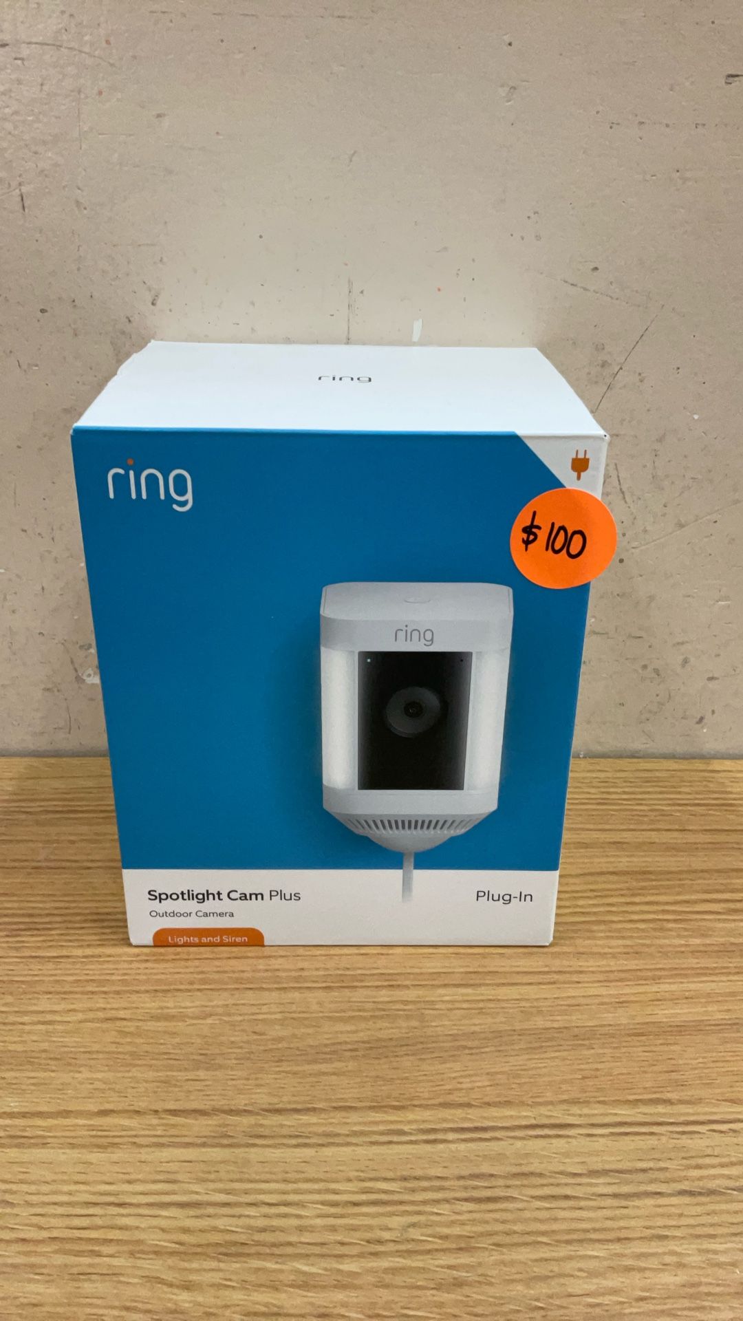 RING SPOTLIGHT CAM PLUS PLUG-IN OUTDOOR CAMERA LIGHT AND SIREN.
