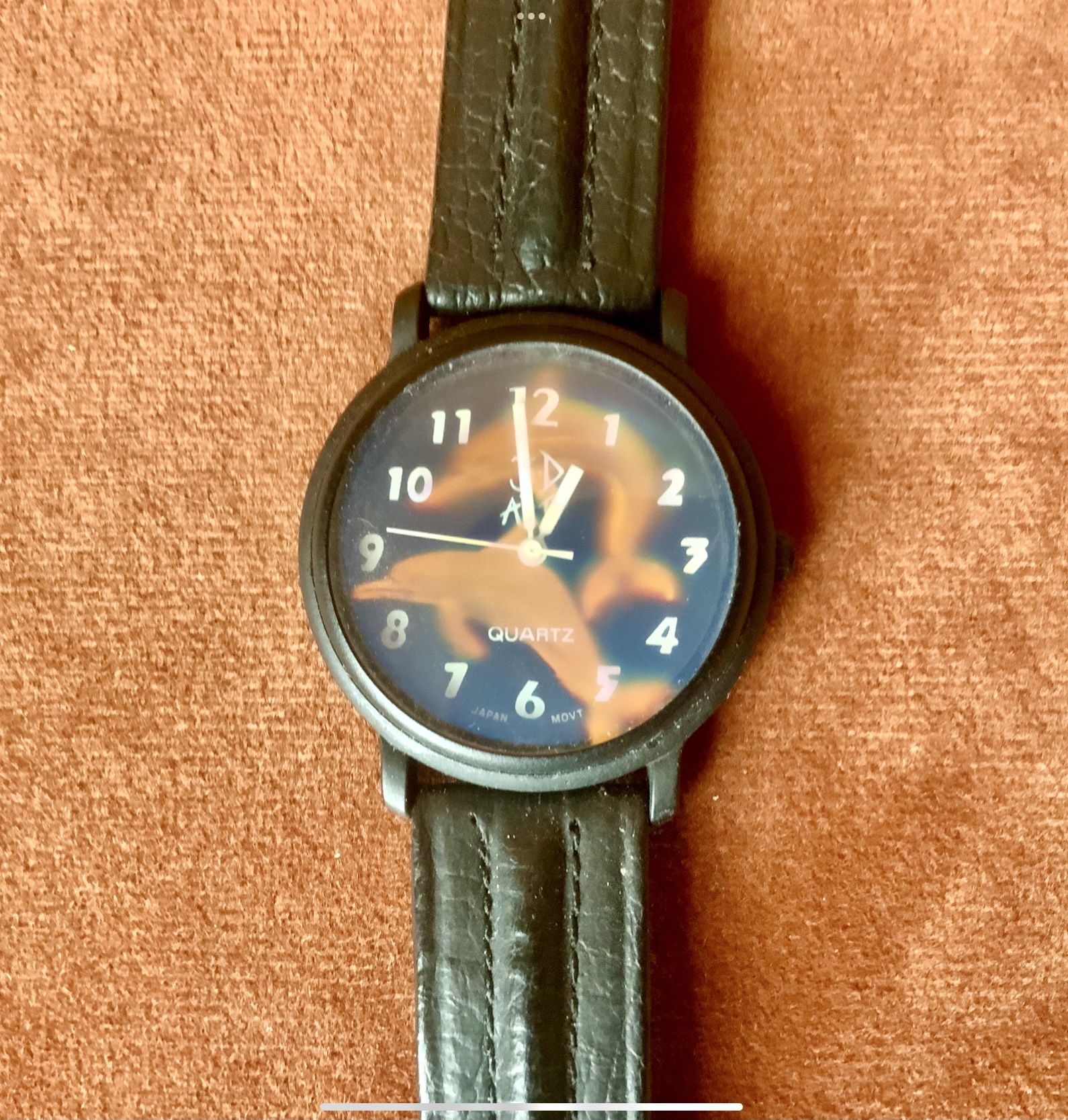 DOLPHINS HOLOGRAM WATCH