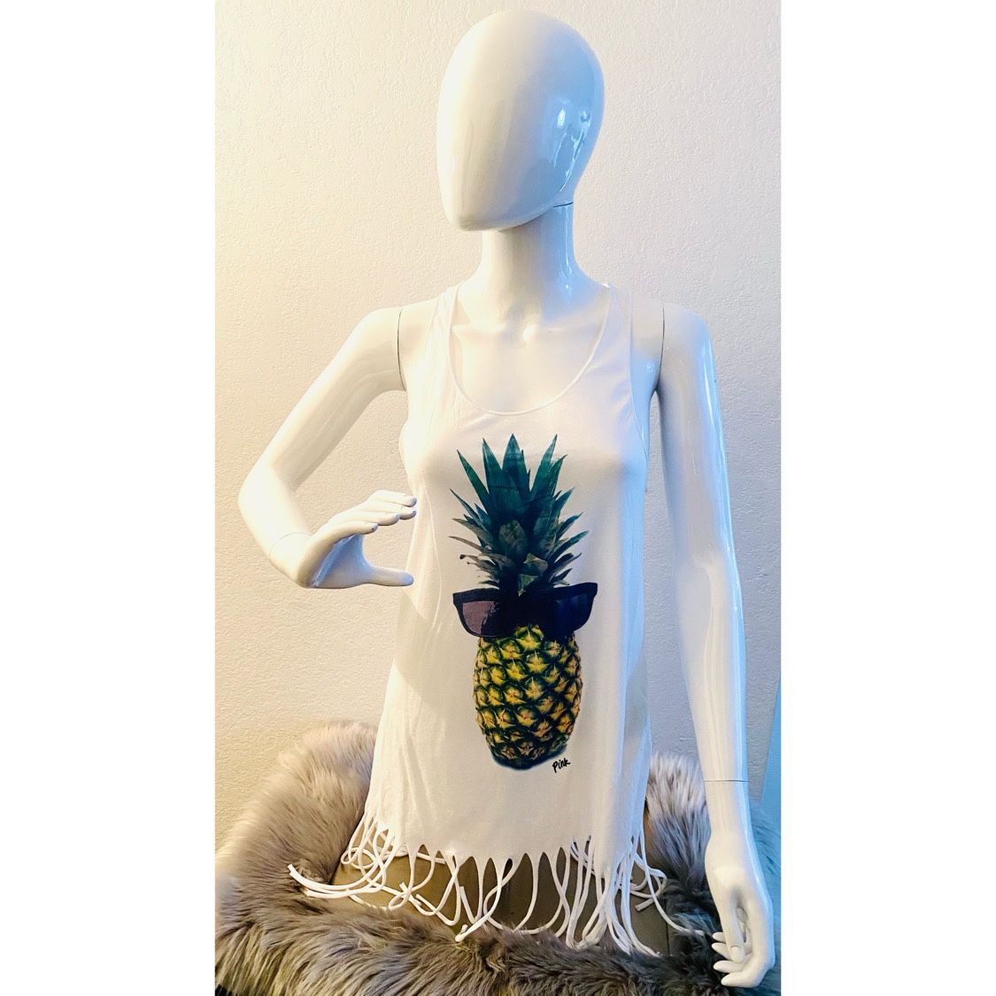 Victoria’s Secret Pink Cool 😎 Pineapple 🍍Sunglasses Fringe Racerback Tank Top