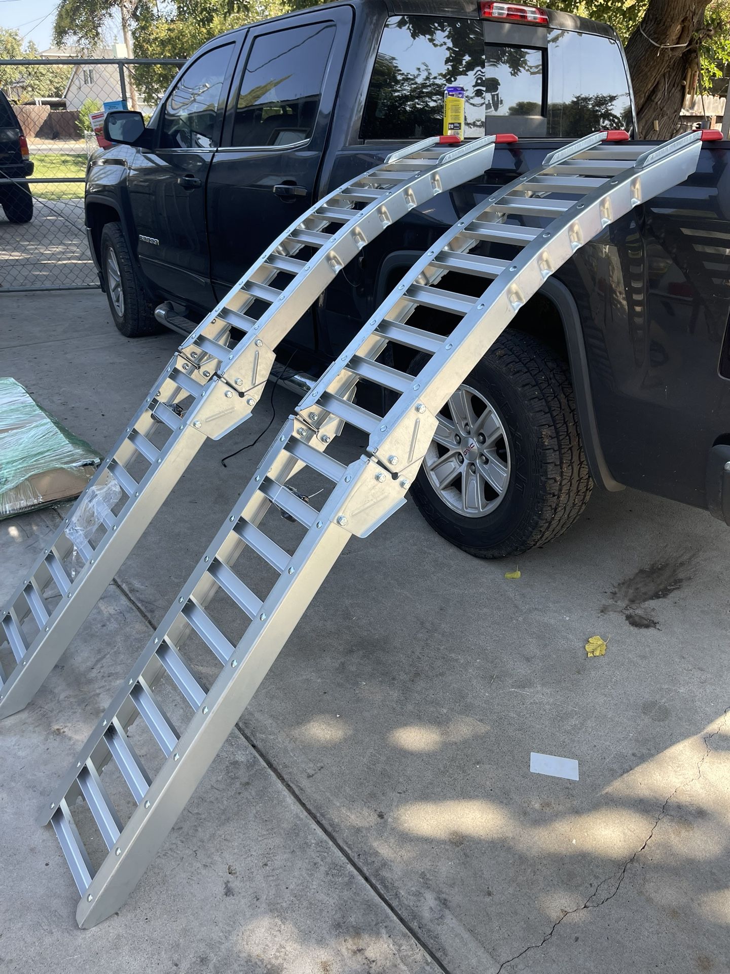 Haul-Master 1400 lbs.