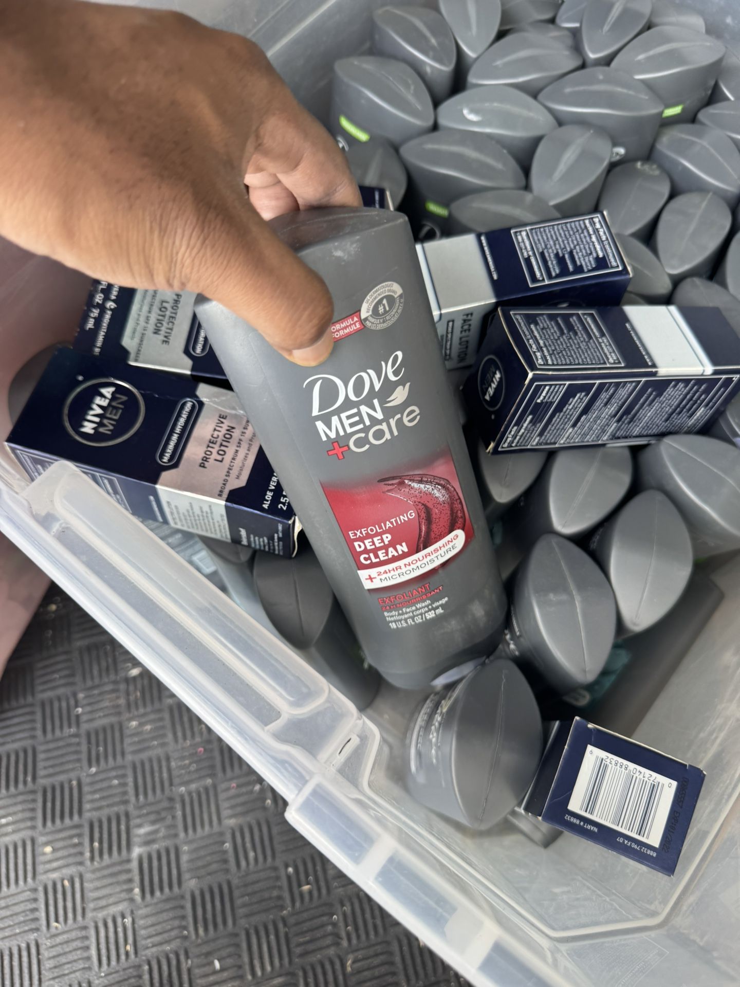 Men’s Dove Body Wash