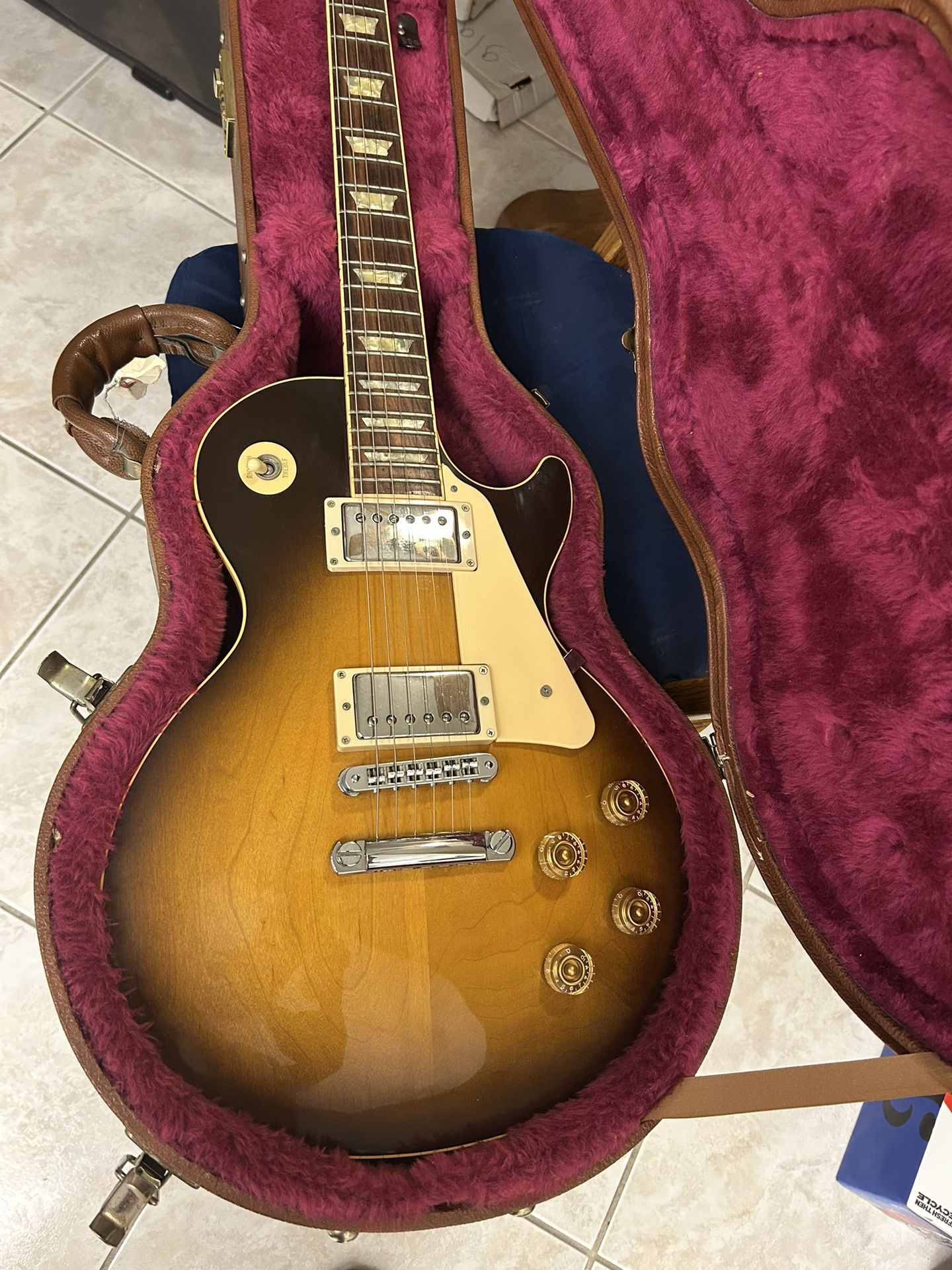 Gibson Les Paul Standard Tobacco Burst Very Clean With Case $1900 35 Years Old !!!