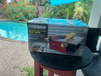 Chicago Electric 7” Portable Wet Tile Saw — Complete, With Manual