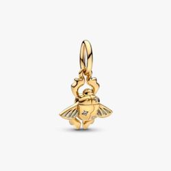 Sparkling Bee Dangle Charm
14k gold plating beetle for Pandora bracelet necklace