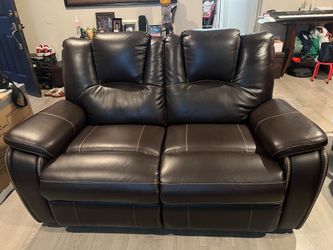 Leather recliner sofa and loveseat