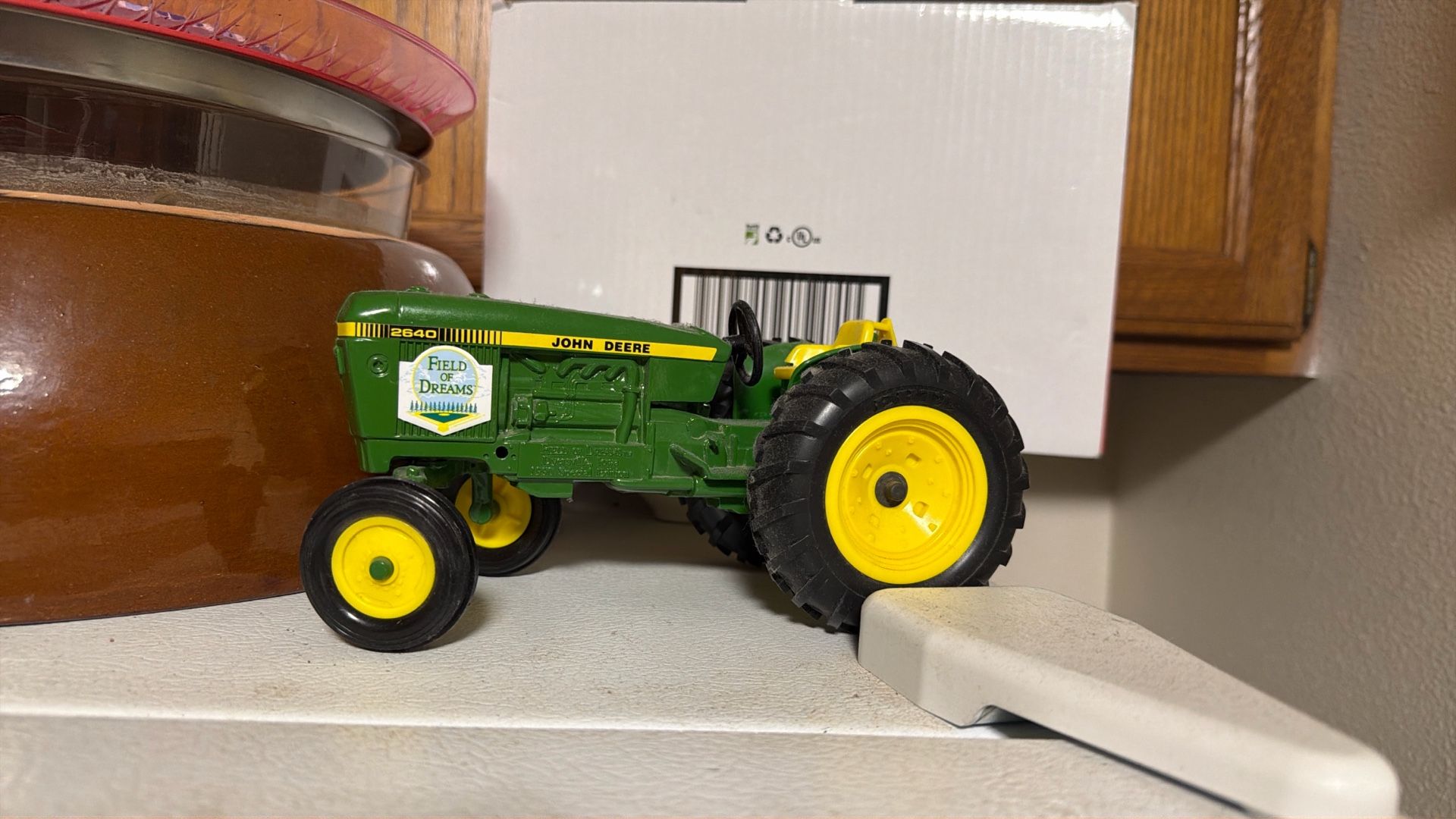 John Deer 2640 Field Of Dreams Model Tractor Toy