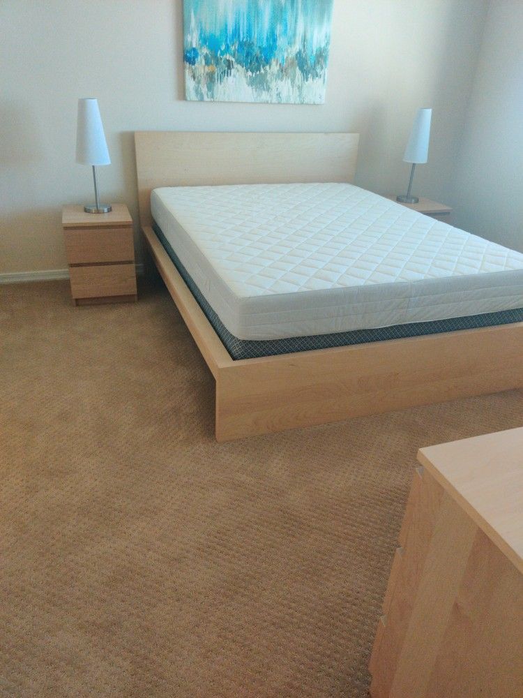 Queen Bedroom Set w/Mattress