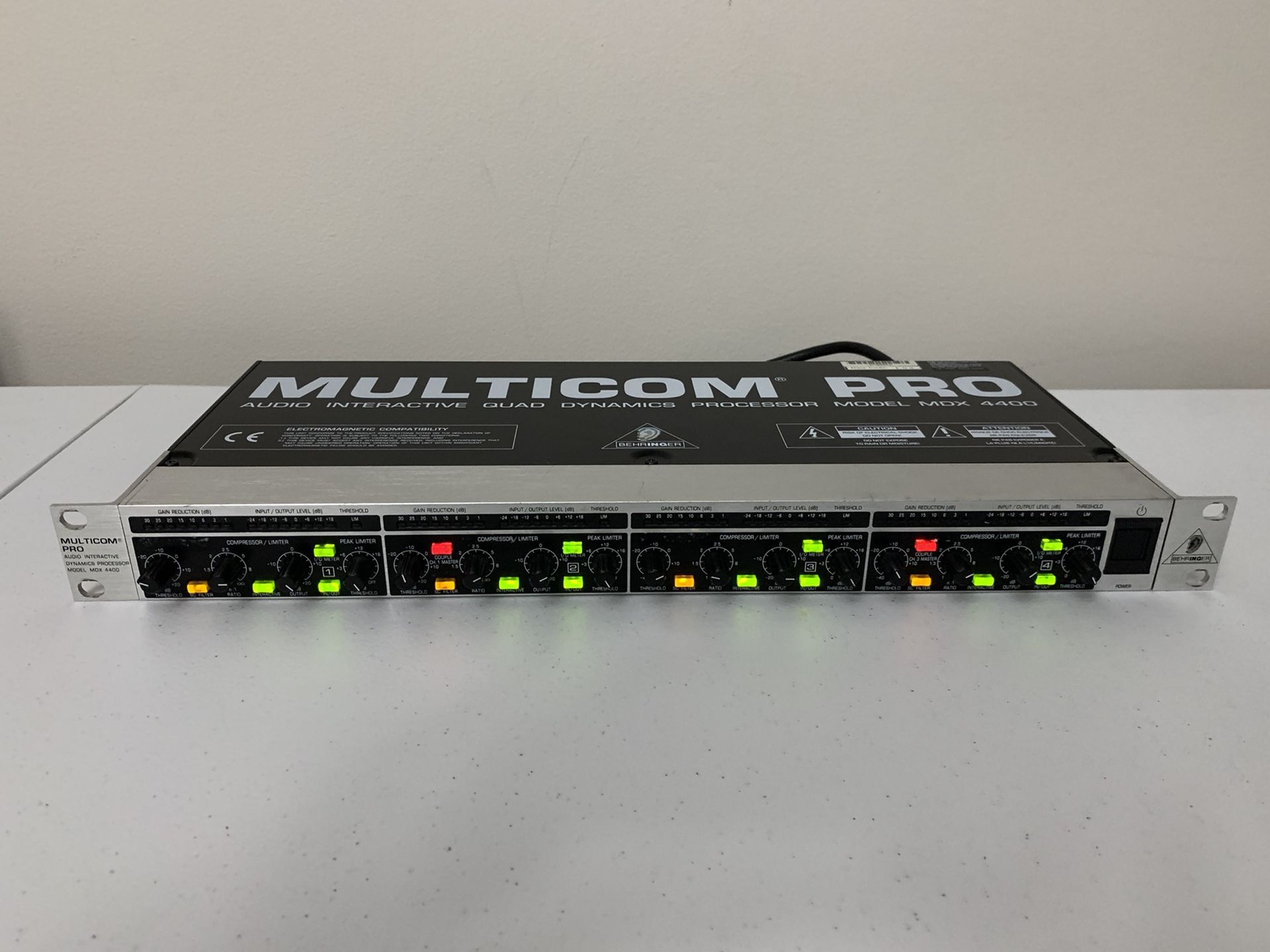 Behringer Multicom Pro MDX 4400
