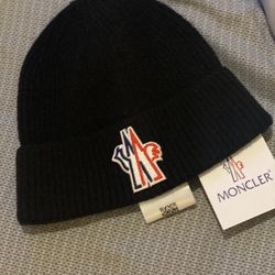 moncler beanie