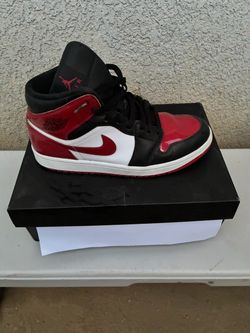 Jordan 1 Mid SE Patent Bred Toe