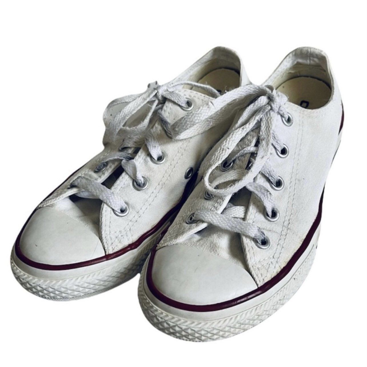 Converse White Canvas Shoes Sz 2