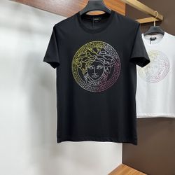 Versace Men’s T Shirt 2026 New 