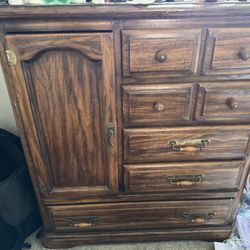 Old Hickory Chest Drawer