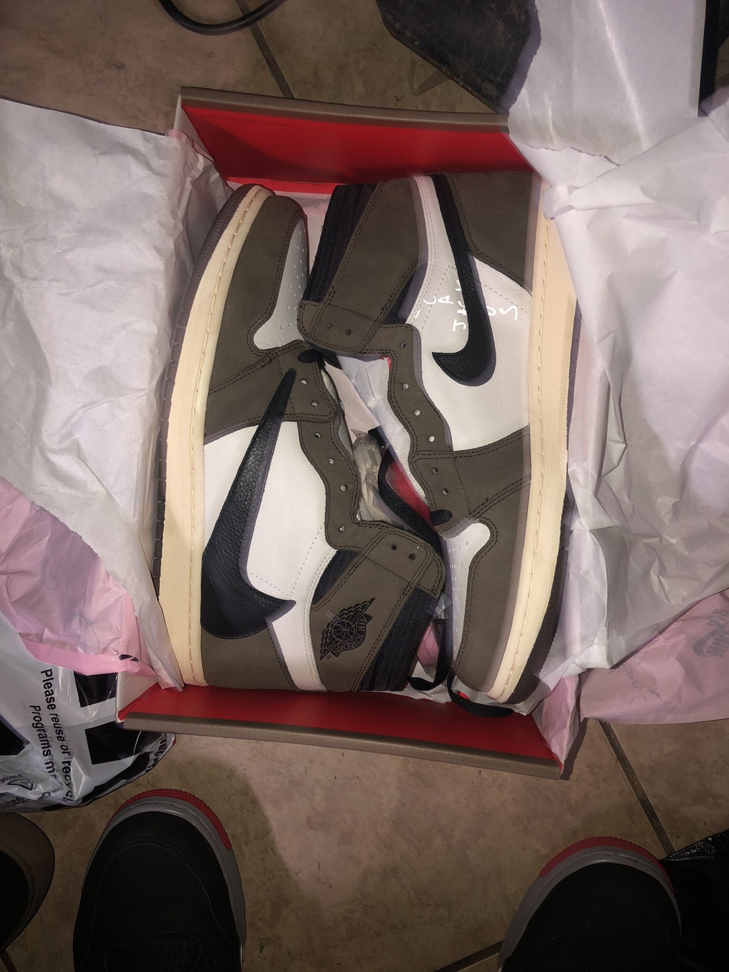 Travis Scott Jordan 1 size 12 no trades