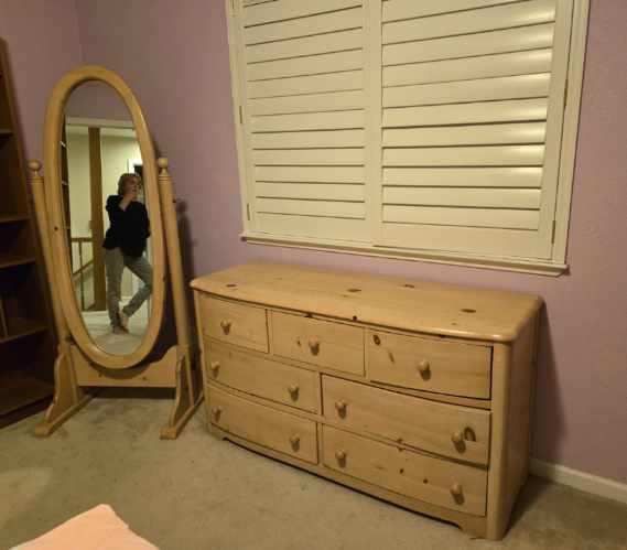Bedroom Dresser And Mirror