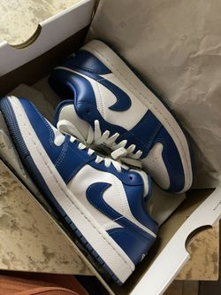 Low Retro Blues
