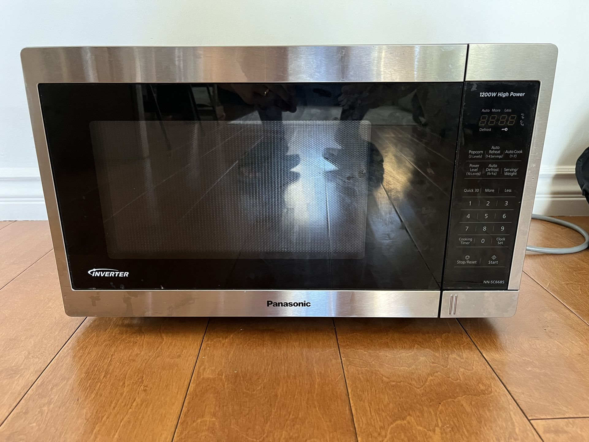 Used In Good Condition Panasonic Inverter 1200 Watt Microwave