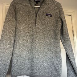 Women’s1/4 Zip Patagonia jacket size medium