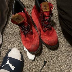 Timberlands(SEND OFFERS)